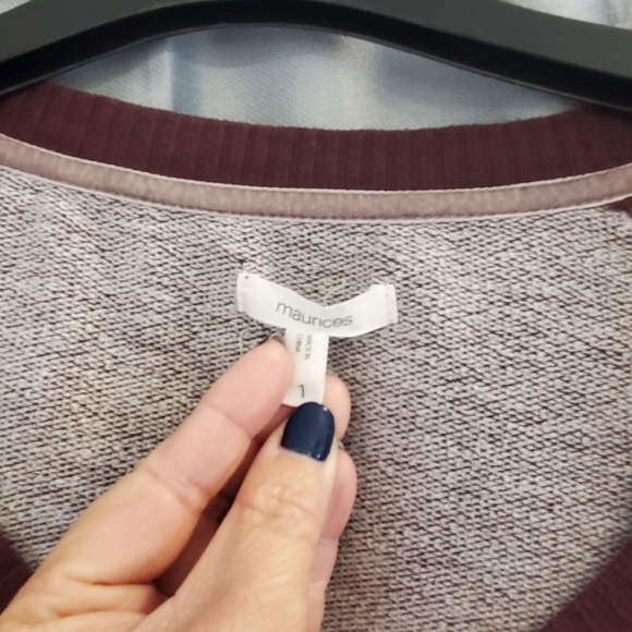 Burgundy shirt - Picture 2 of 2